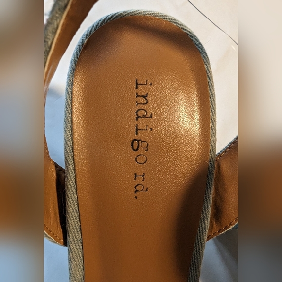 Indigo Rd. Embroidered Sandals, Heels, Size 8.5 - Picture 4 of 6